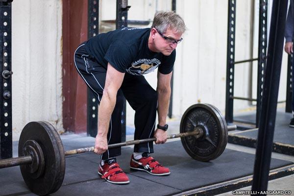 deadlifting to build strength