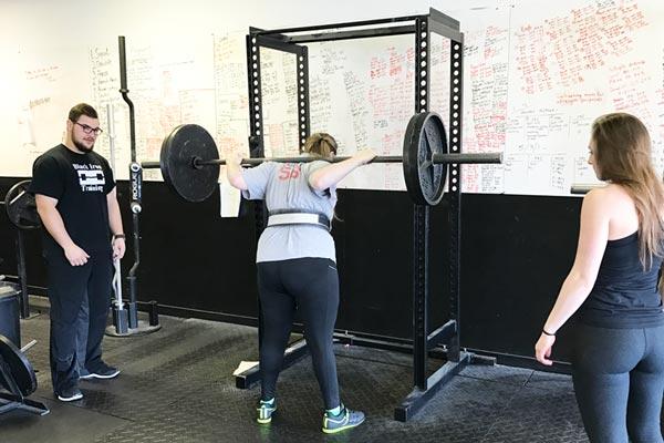 arya ready to squat