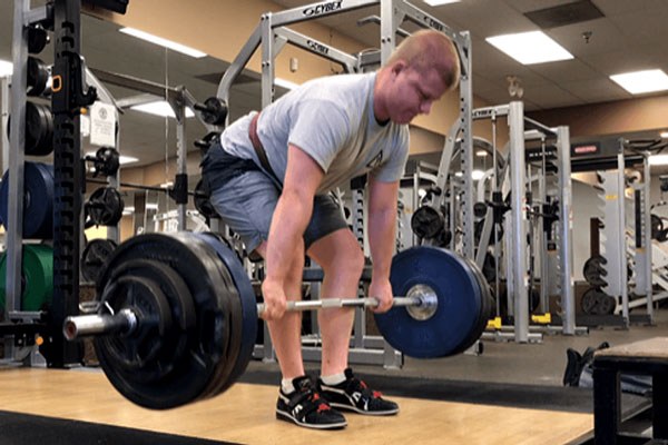 andrew lewis deadlifting