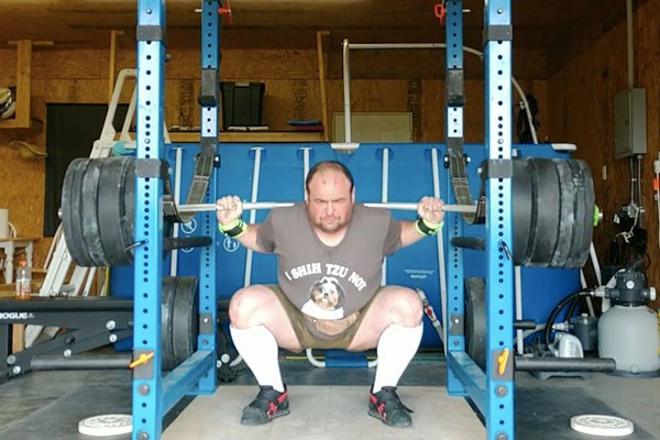 mike training the squat