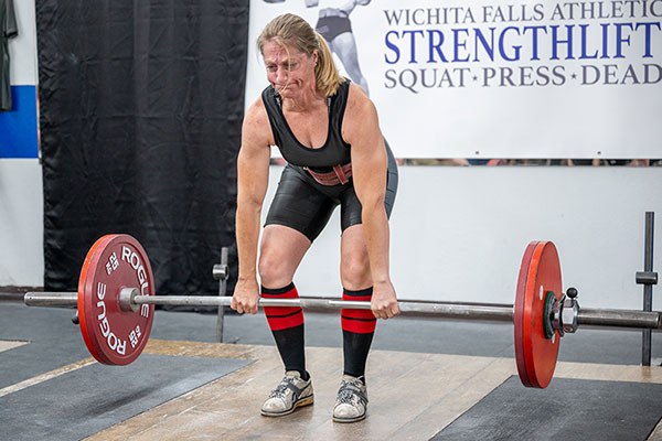 Deadlifting in Weightlifting Shoes 