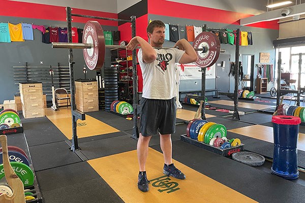 catching a clean wrong with straight legs
