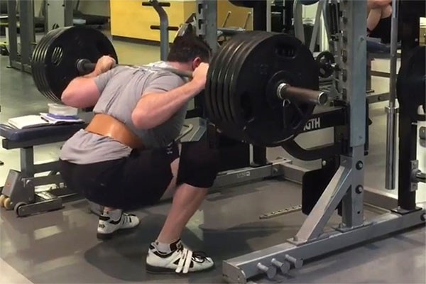 john petrizzo training the squat