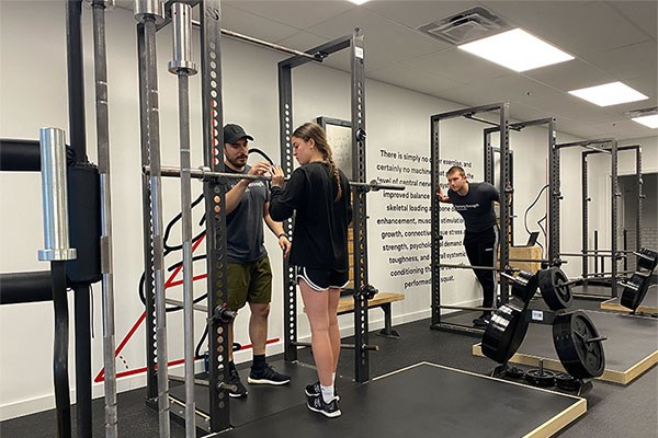abby learning the press at starting strength cincinnati