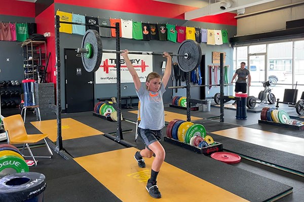 grace clean and jerks 22 kg at testify strength and conditioning