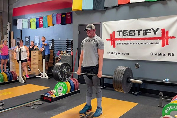 gage deadlifts five plates 495 pounds