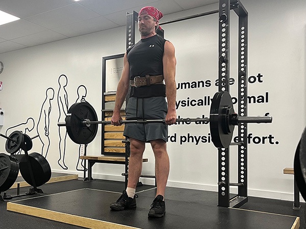 dustin locks out a deadlift at starting strength cincinnati