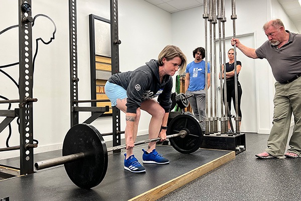 taylor billet goes through the deadlift method as mark rippetoe coaches