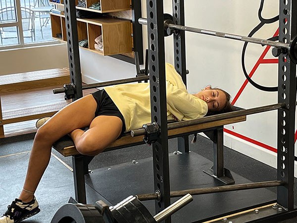 brooke shutting her eyes between sets at starting strength cincinnati