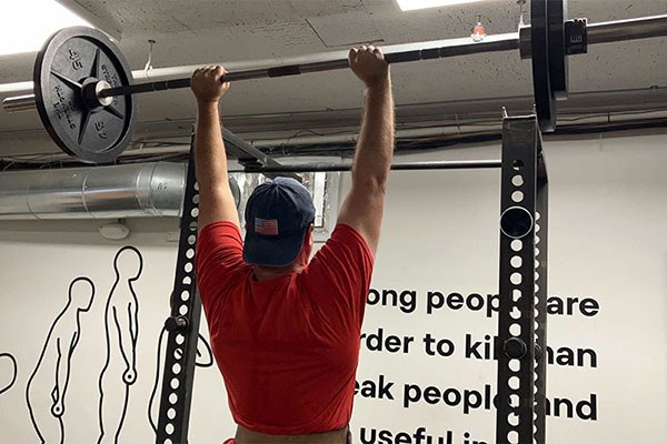 daniel prs his press at 185 lb at starting strength boston