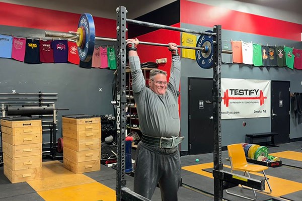 jason locks out 68 kg overhead at testify strength and conditioning