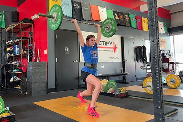 grace earns a training clean and jerk pr