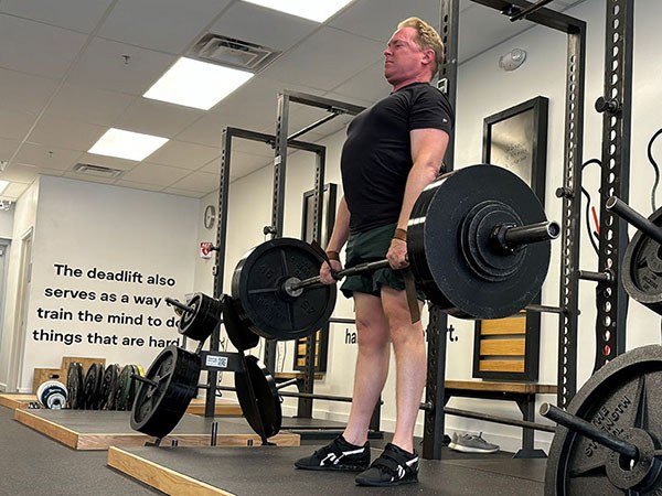 justin locking out during a pr set of deadlifts