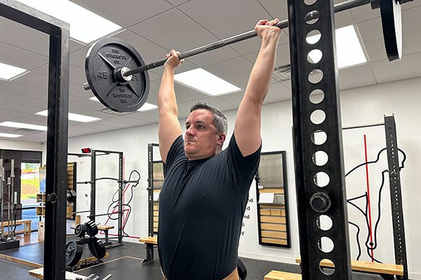 blake finishes a 135 press