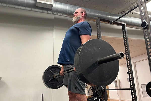 seth locking out a deadlift