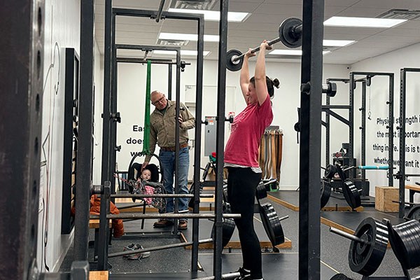adam coaches avril through her press