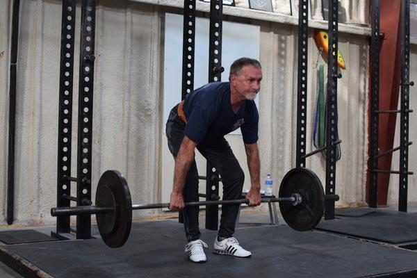 Deadlifts - physical training against brain aging