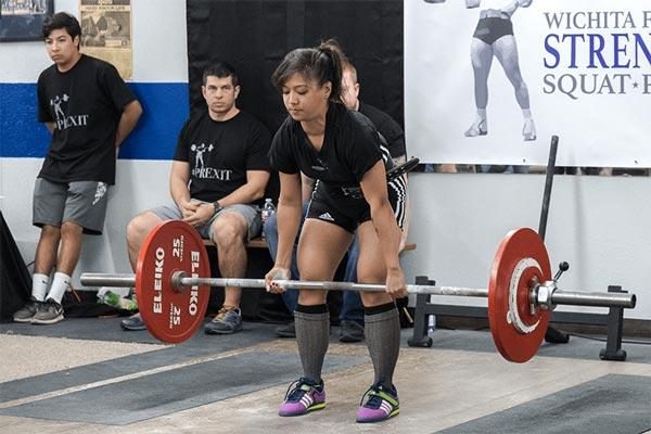 deadlift at a strengthlifting meet