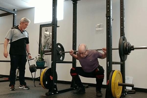 Dan McEachin trains his barbell squat