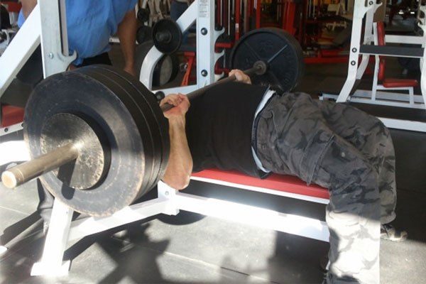 jim steel bench pressing