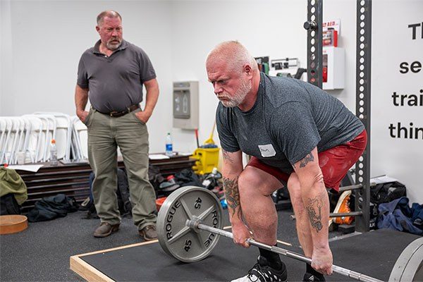 rip coaching a deadlift