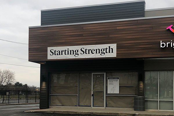 starting strength chicago location with temporary sign