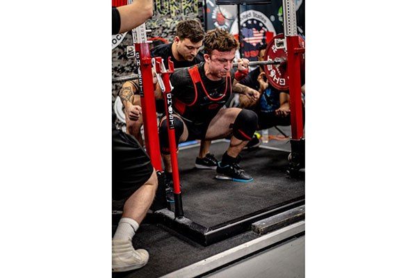 matt squatting in competition