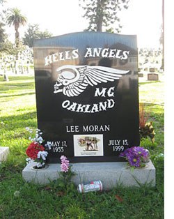 lee moran gravestone