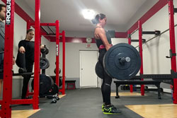 Raina Butler pulls 225x4